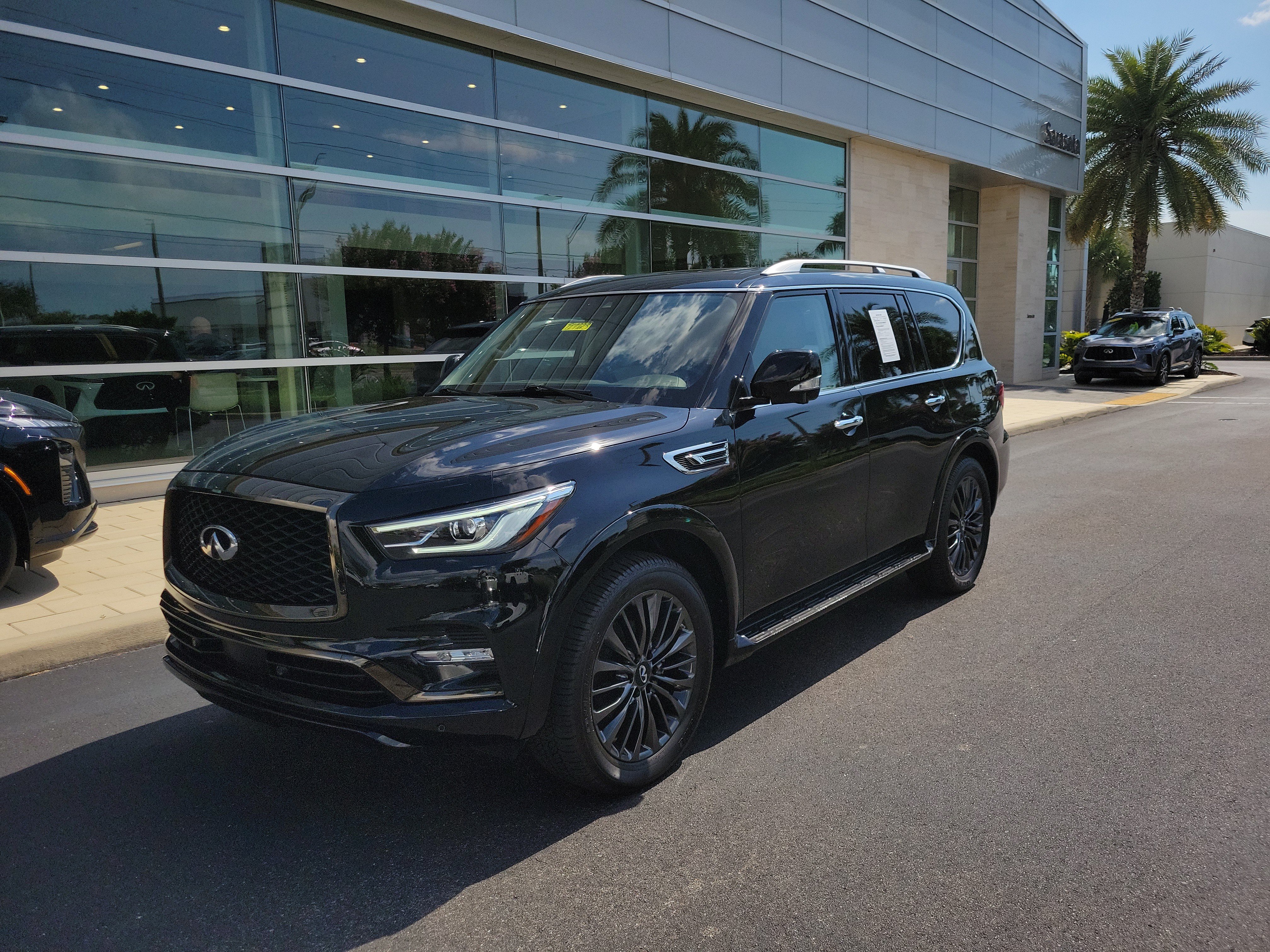 Used 2022 INFINITI QX80 Premium Select w/ Cargo Package RWD image 8