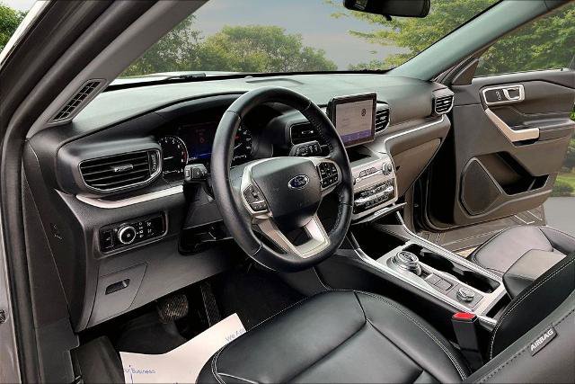 Certified 2023 Ford Explorer XLT w/ Equipment Group 202A AWD/4WD image 13