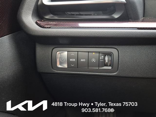 Used 2024 Chevrolet Traverse RS w/ LPO, Floor Liner Package AWD/4WD image 35