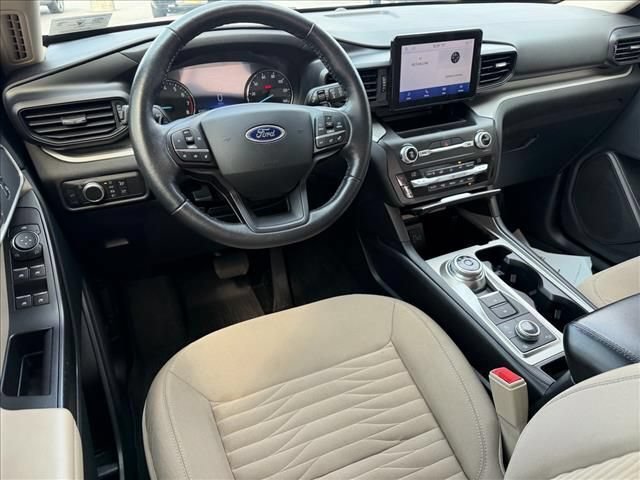 Used 2020 Ford Explorer XLT w/ Comfort Package AWD/4WD image 7