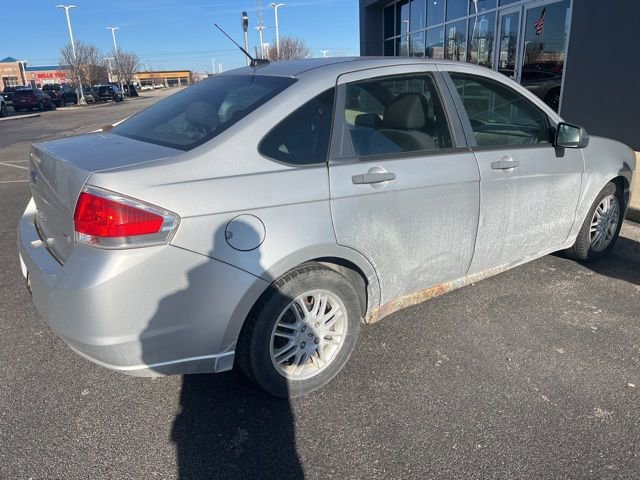 Used 2011 Ford Focus SE w/ 201A Rapid Spec Order Code image 4