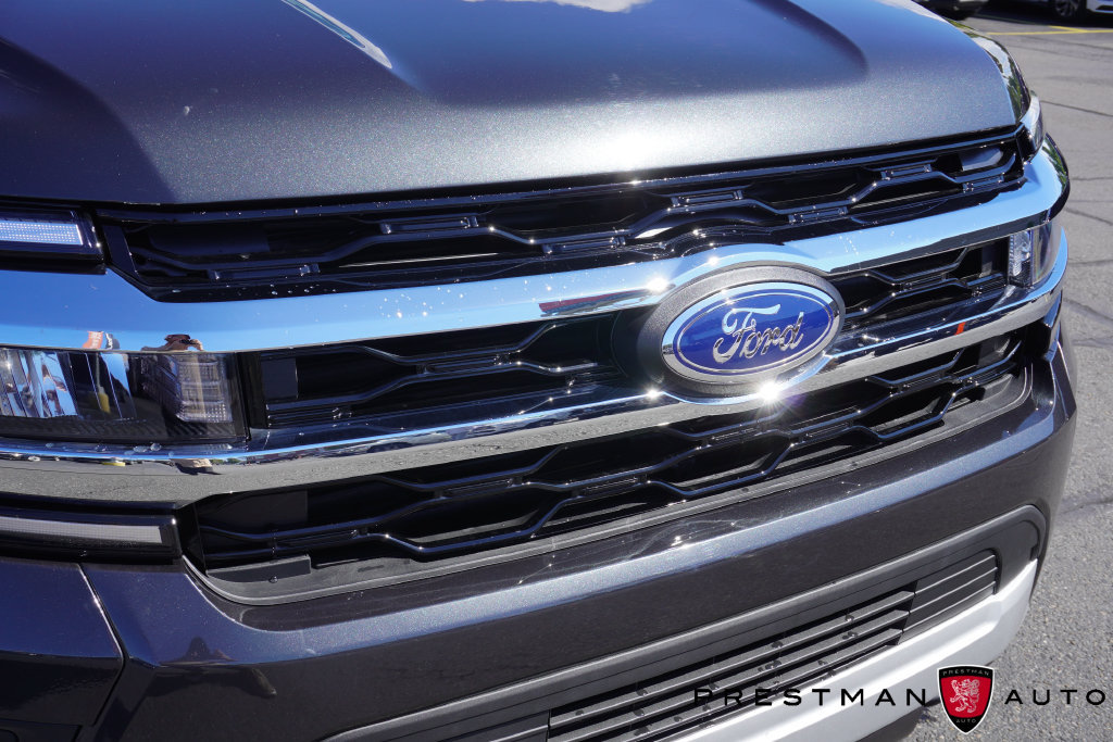 Used 2024 Ford Expedition XLT AWD/4WD image 17