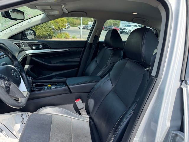 Used 2019 Nissan Maxima 3.5 SV w/ Floor Mat Group FWD image 12