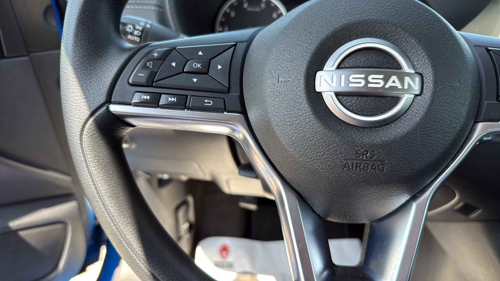 Used 2024 Nissan Sentra SV FWD image 15