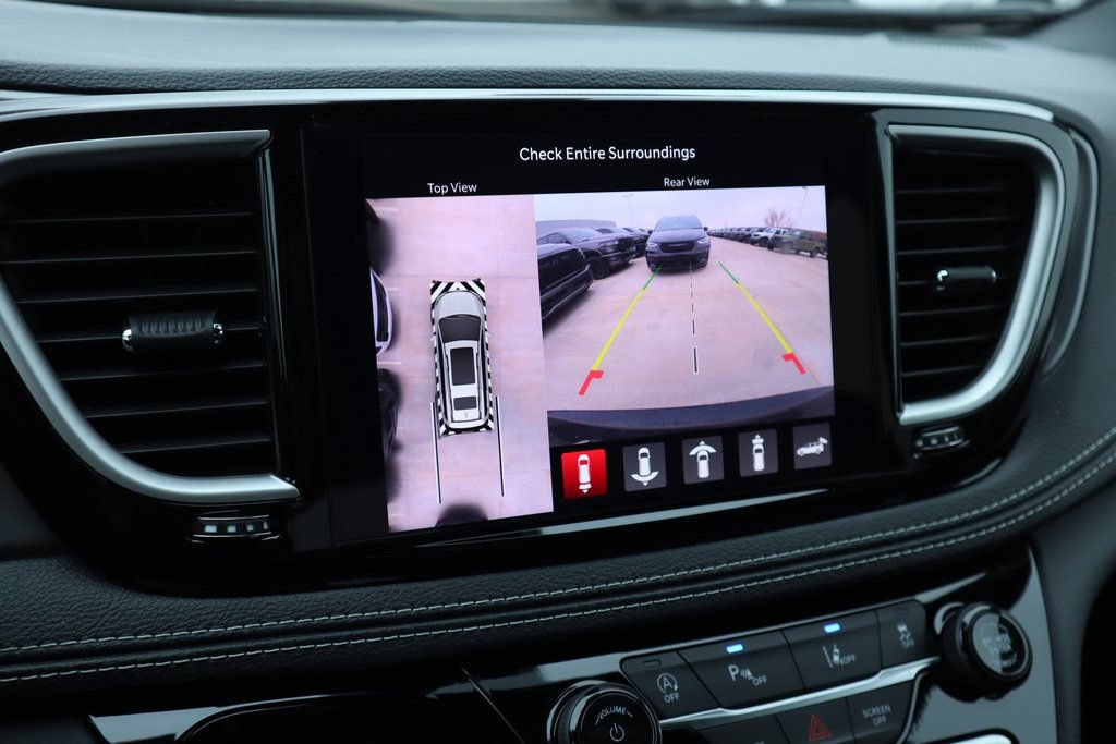 New 2026 Chrysler Pacifica Select FWD image 6