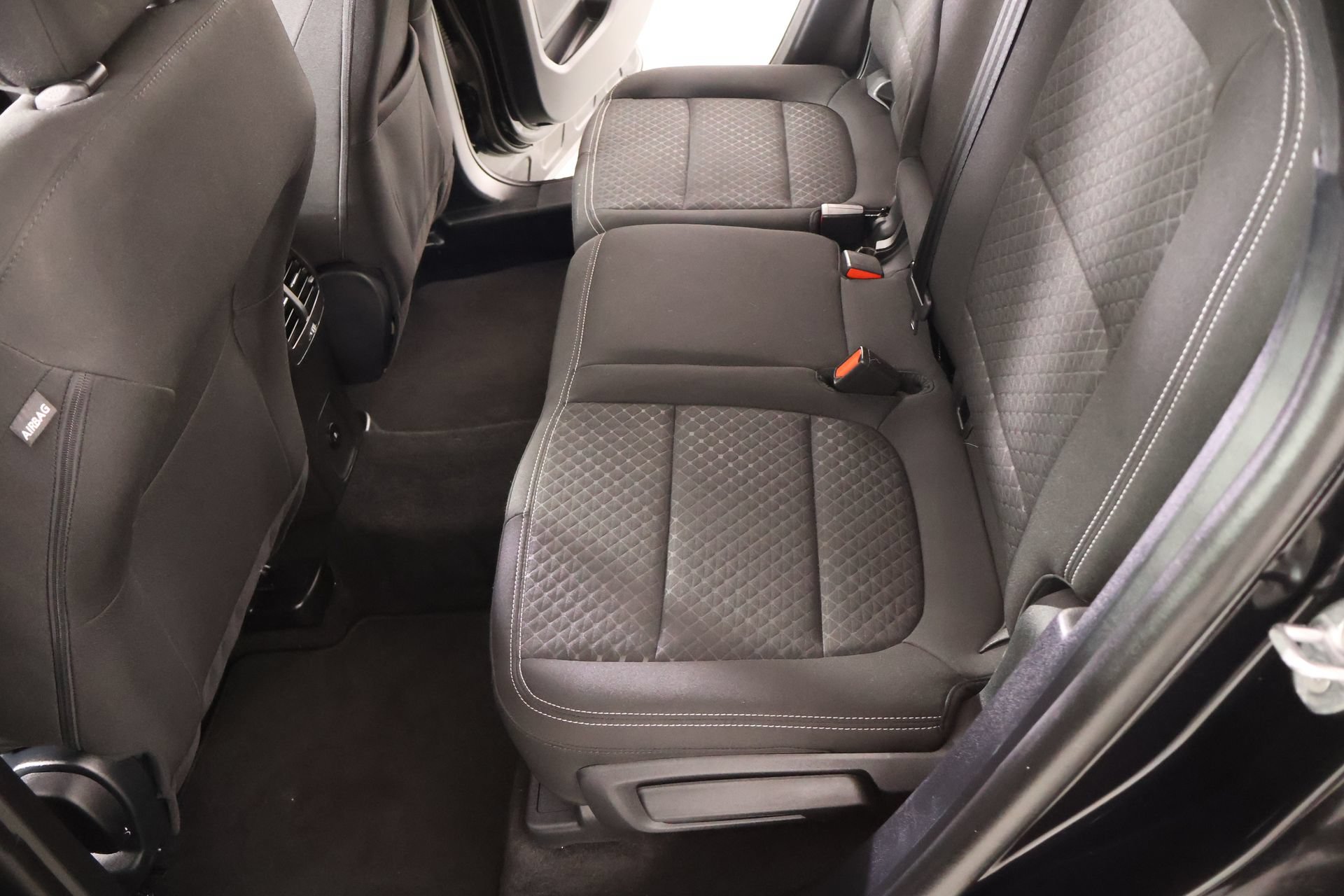 Used 2025 Ford Escape Active AWD/4WD image 11