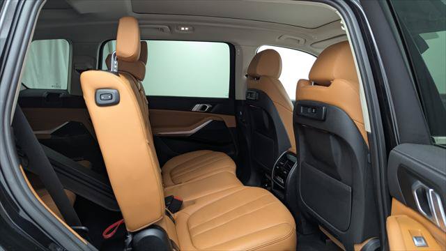 Used 2022 BMW X7 xDrive40i AWD/4WD image 18