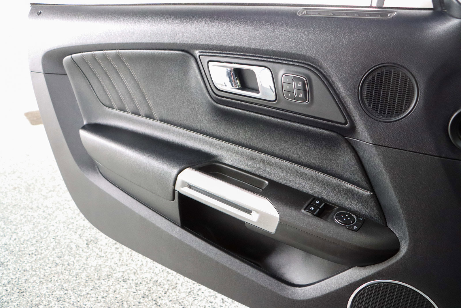 Used 2017 Ford Mustang GT Premium w/ Equipment Group 401A image 21