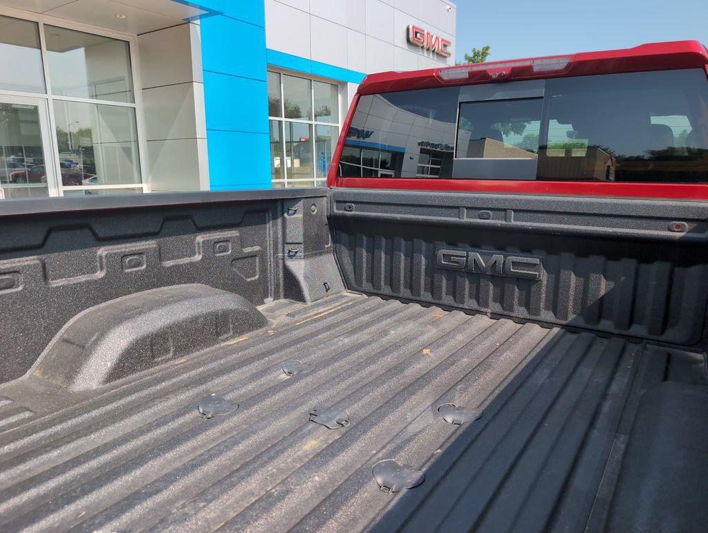 Used 2025 GMC Sierra 2500 AT4 w/ AT4 Premium Plus Package AWD/4WD image 10