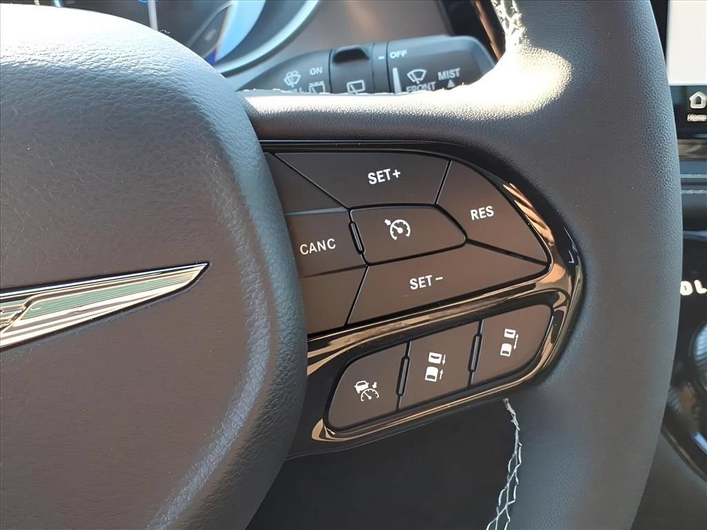 New 2026 Chrysler Pacifica Select w/ S Appearance Package AWD/4WD image 27