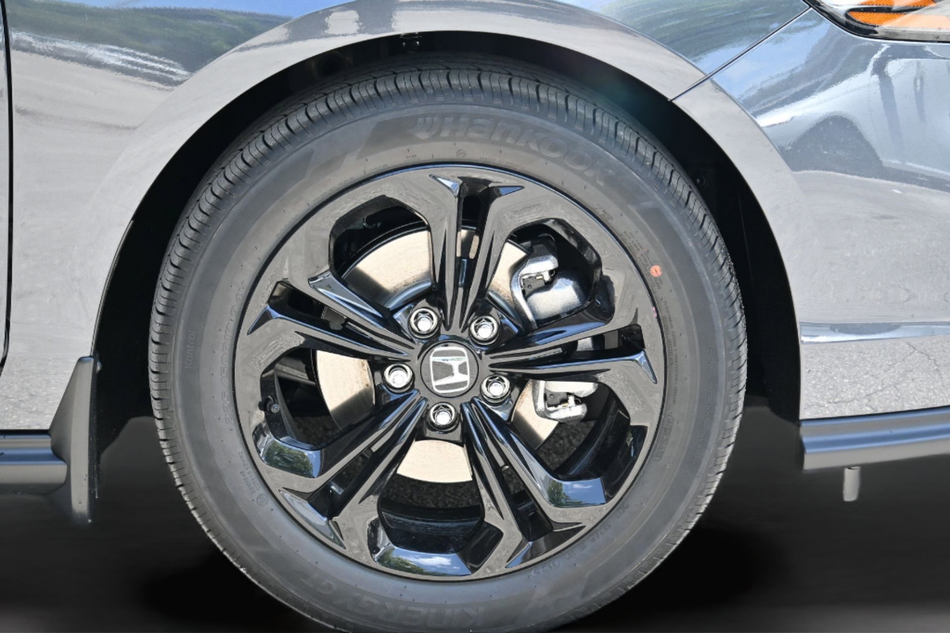 New 2025 Honda Accord SE image 30