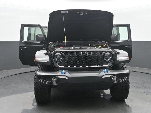 Used 2024 Jeep Wrangler Unlimited AWD/4WD image 52