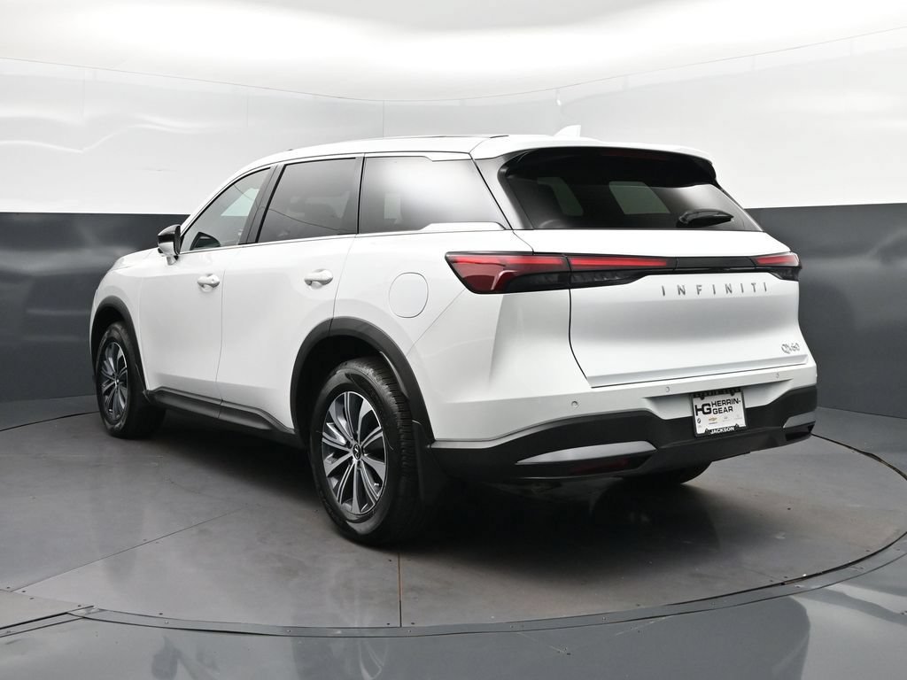 Certified 2026 INFINITI QX60 Pure w/ Cargo Package FWD image 5