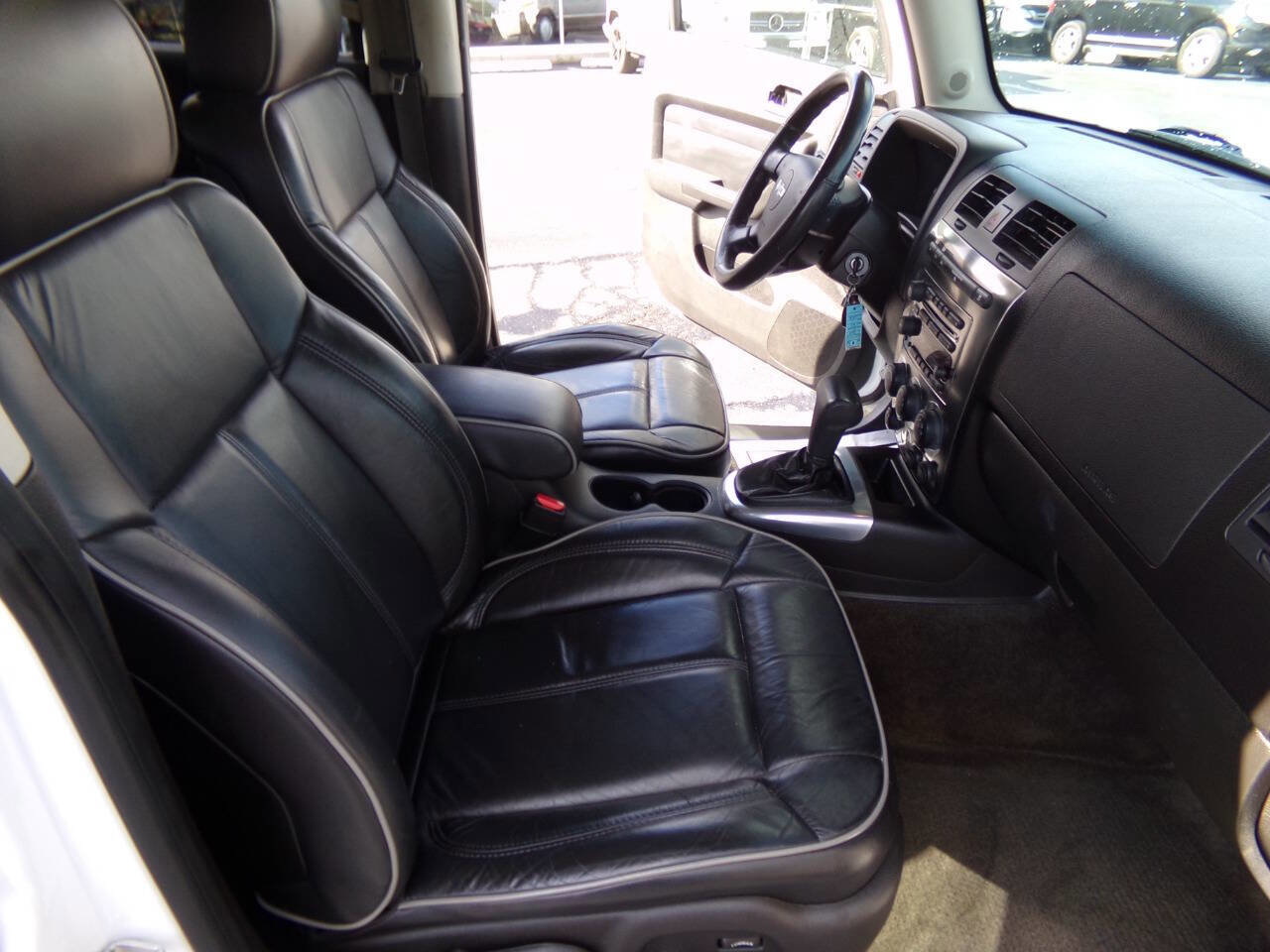 Used 2009 HUMMER H3 Luxury AWD/4WD image 26