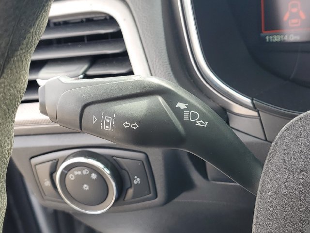 Used 2020 Ford Fusion SE FWD image 17