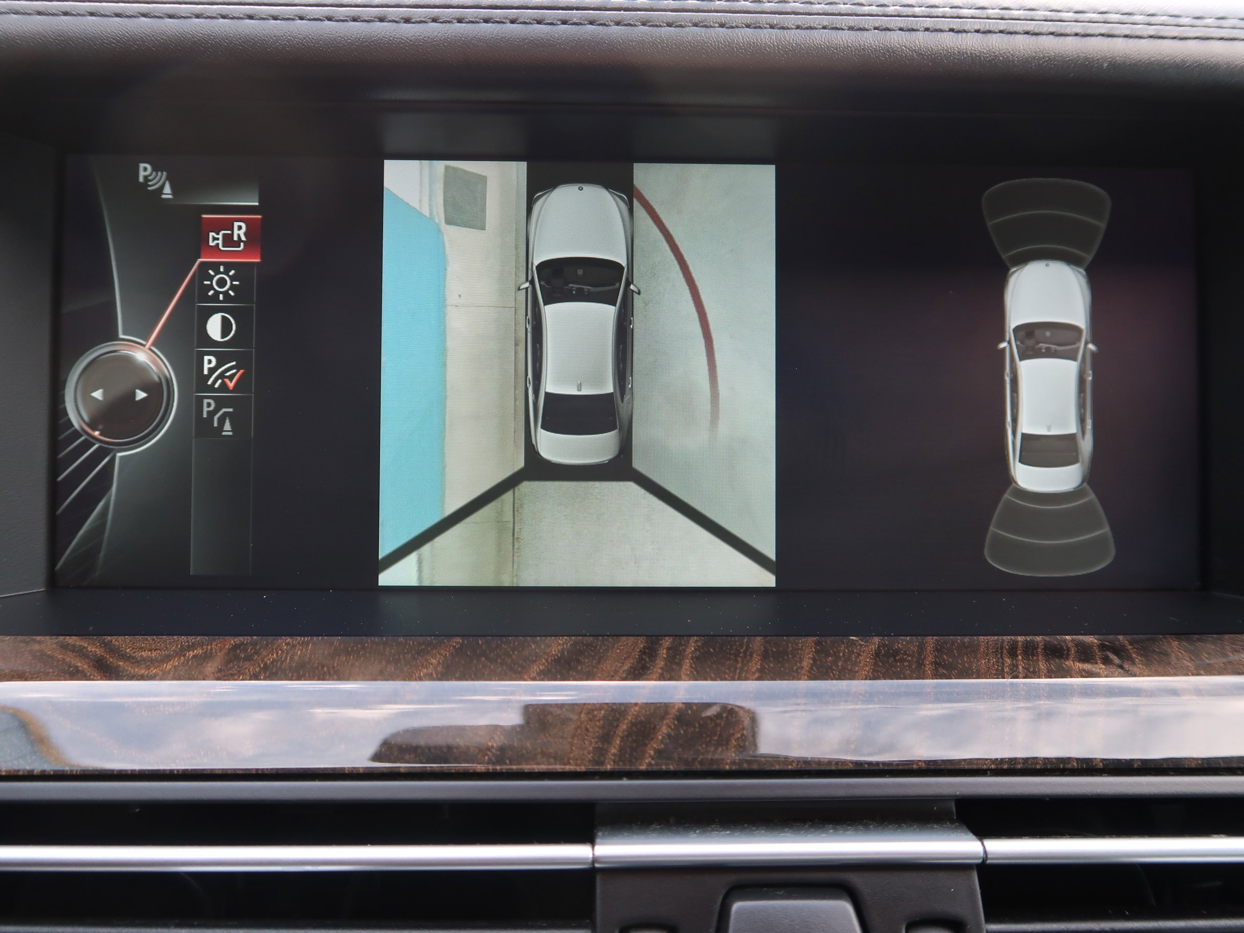 Used 2015 BMW 750Li image 19