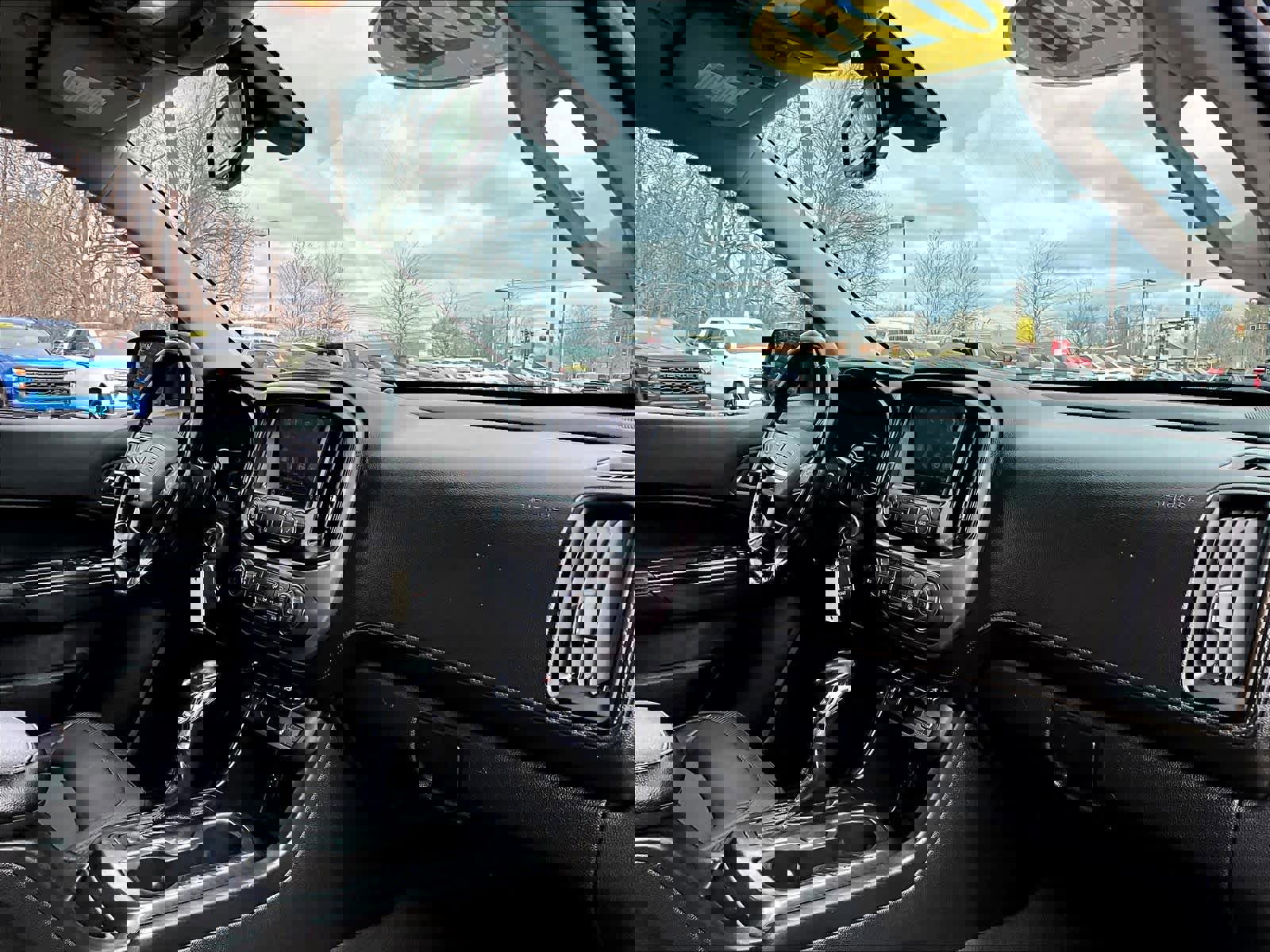 Used 2022 GMC Canyon AT4 w/ Trailering Package AWD/4WD image 21