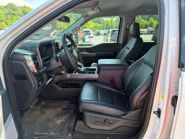 Used 2025 Ford F250 Lariat w/ Black Appearance Package AWD/4WD image 15