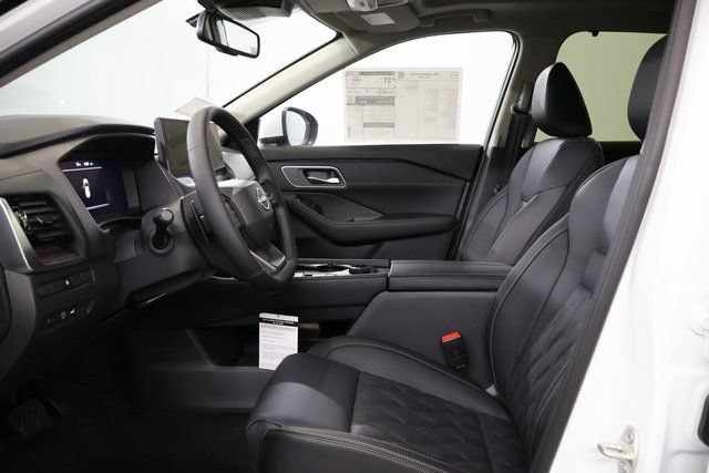 New 2026 Nissan Rogue Platinum AWD/4WD image 15