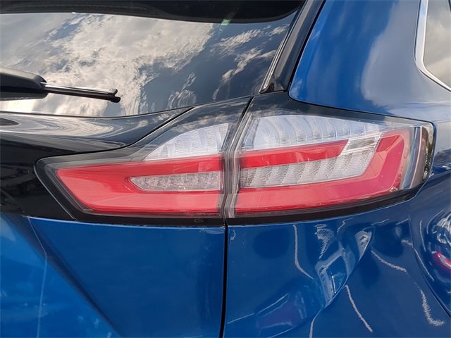 Used 2024 Ford Edge SEL image 11