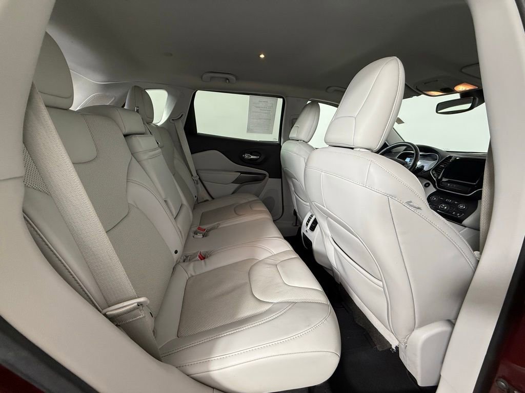 Used 2019 Jeep Cherokee Limited image 17