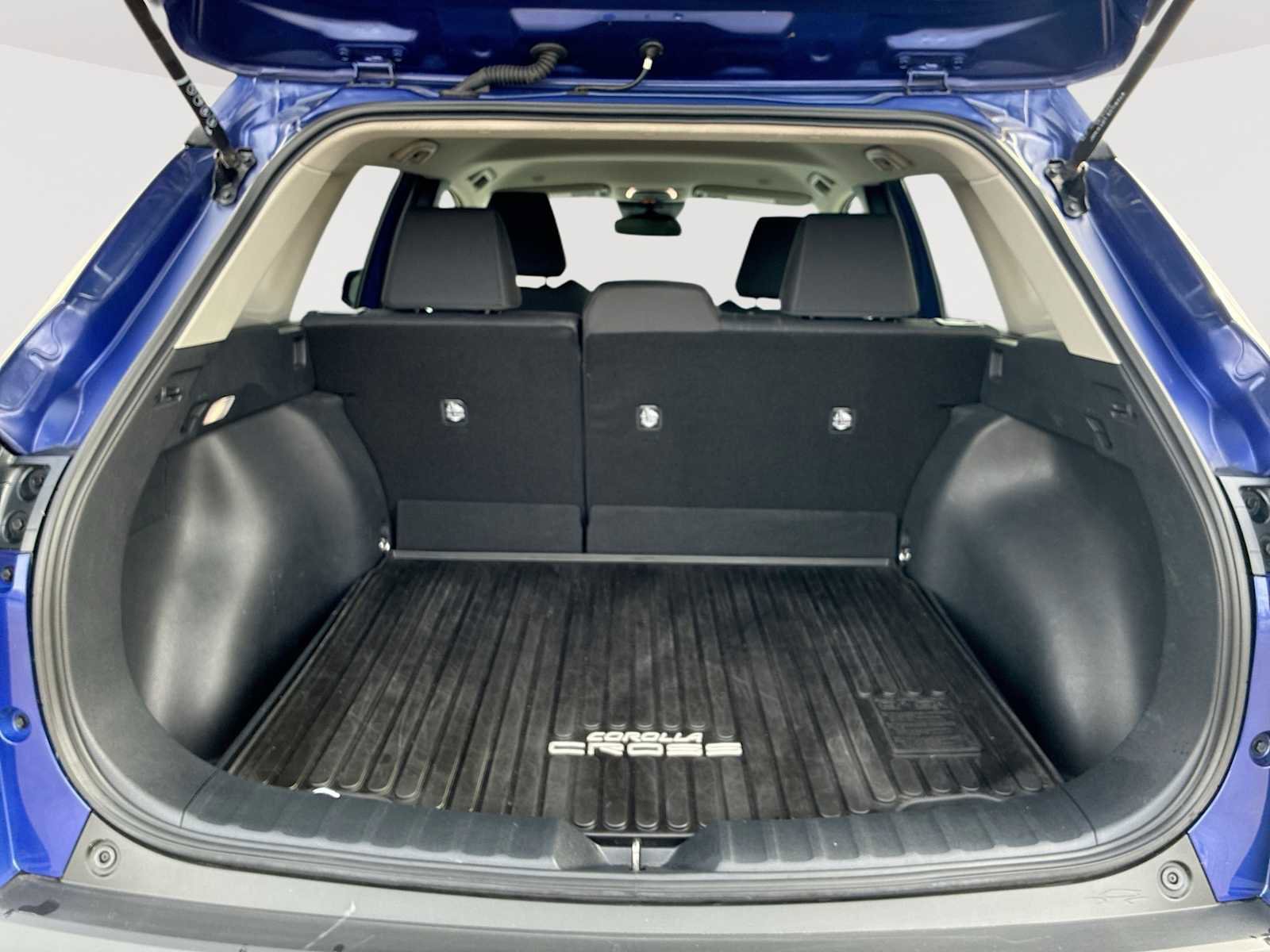 Used 2023 Toyota Corolla Cross LE image 25