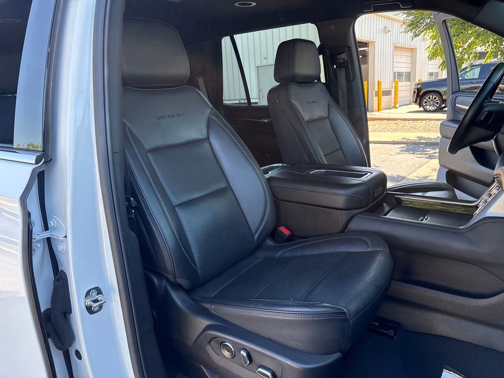 Certified 2024 GMC Yukon Denali RWD image 70
