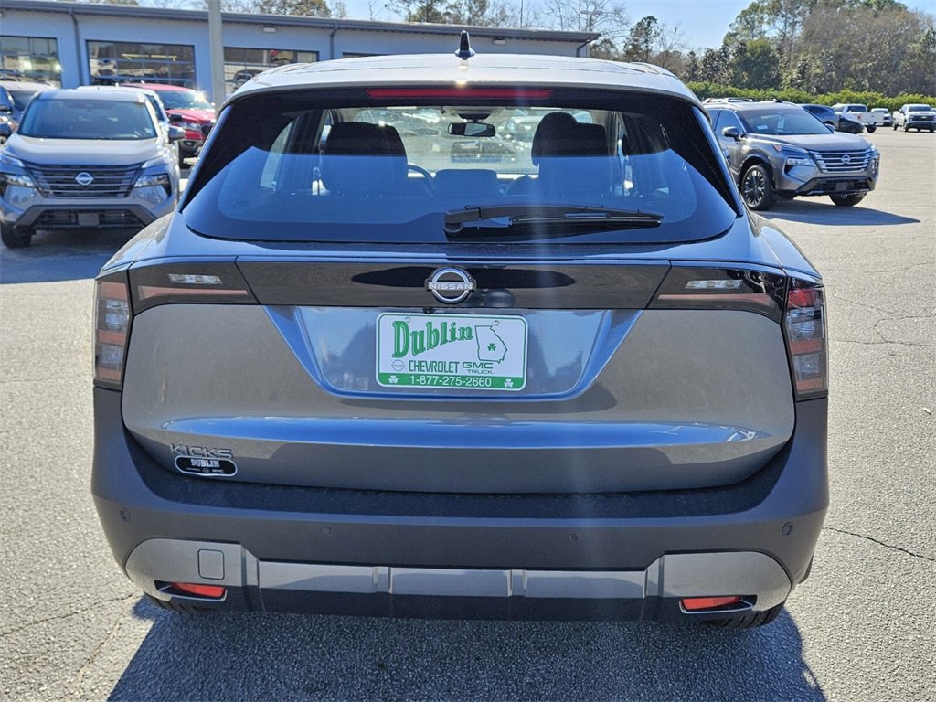 New 2026 Nissan Kicks S image 8