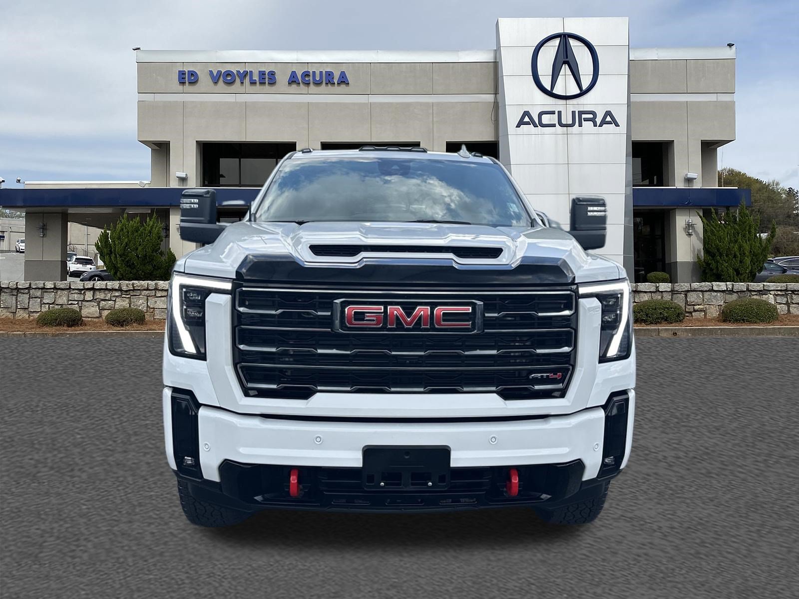 Used 2025 GMC Sierra 2500 AT4 AWD/4WD image 2