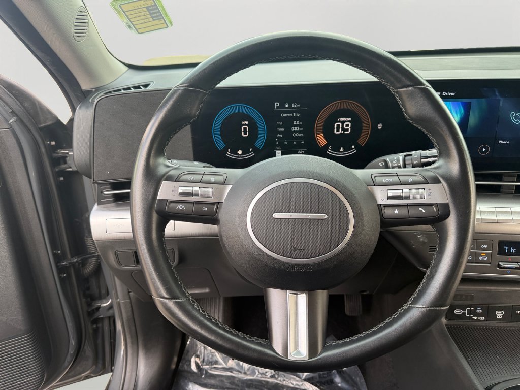 Used 2025 Hyundai Kona SEL FWD image 12