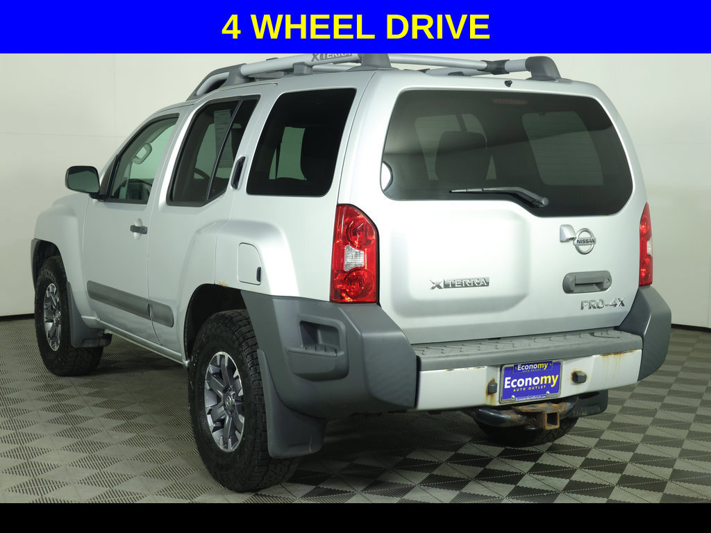 Used 2015 Nissan Xterra PRO-4X AWD/4WD image 4