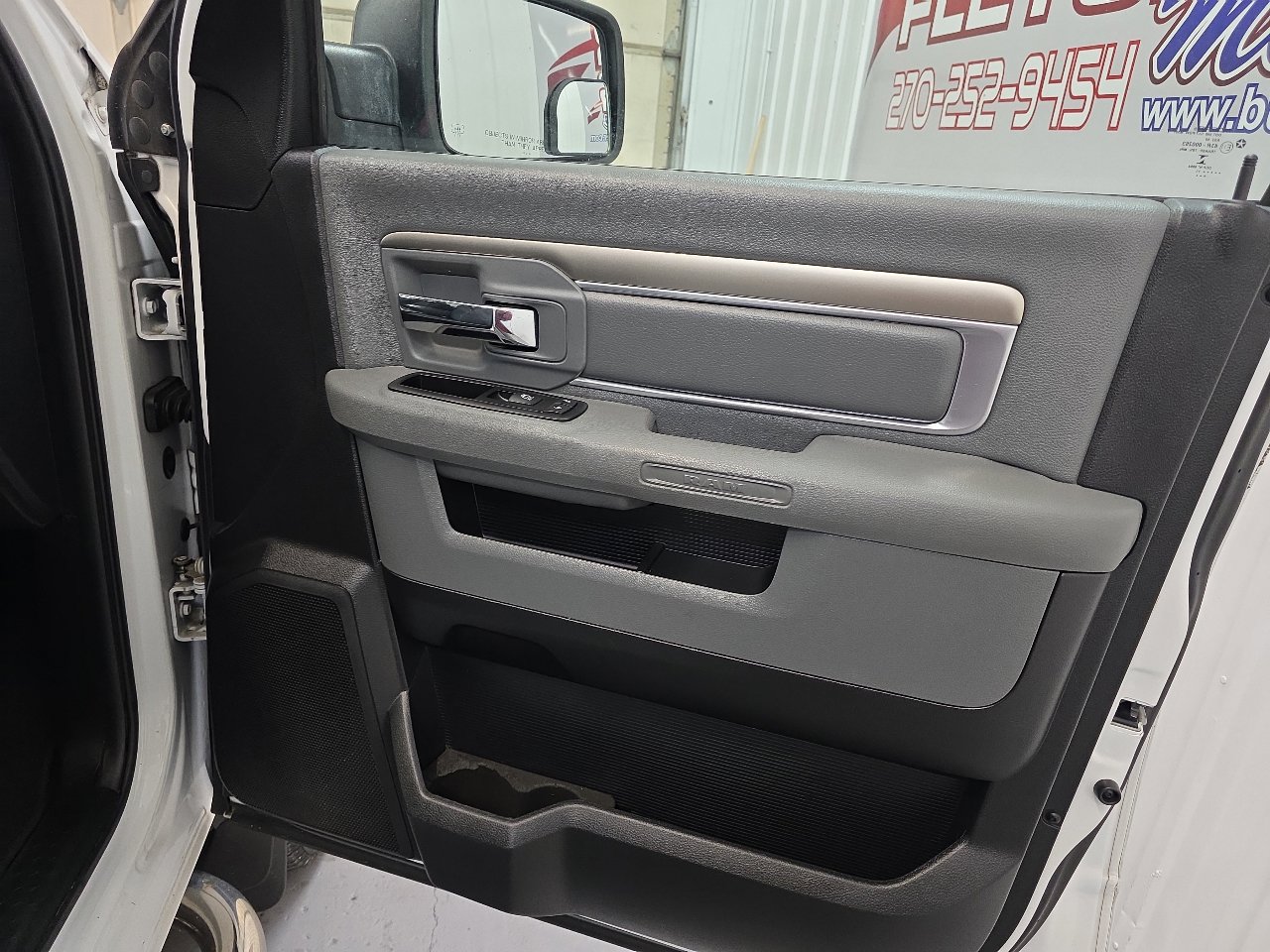 Used 2015 RAM 2500 SLT w/ Luxury Group image 40