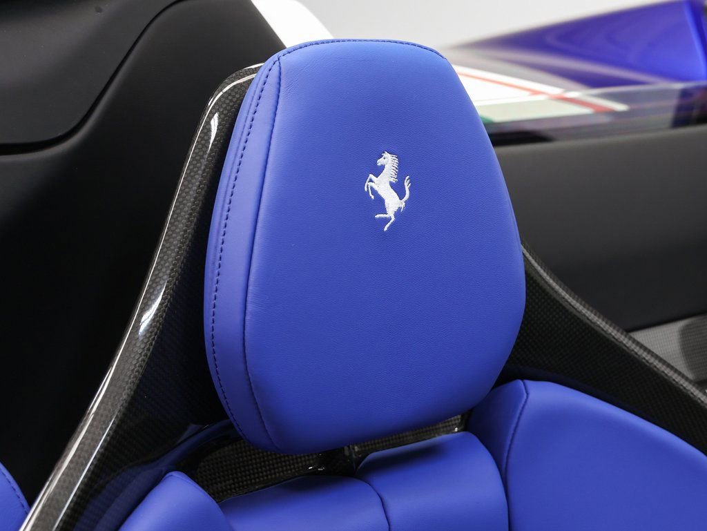Used 2023 Ferrari SF90 Spider image 27
