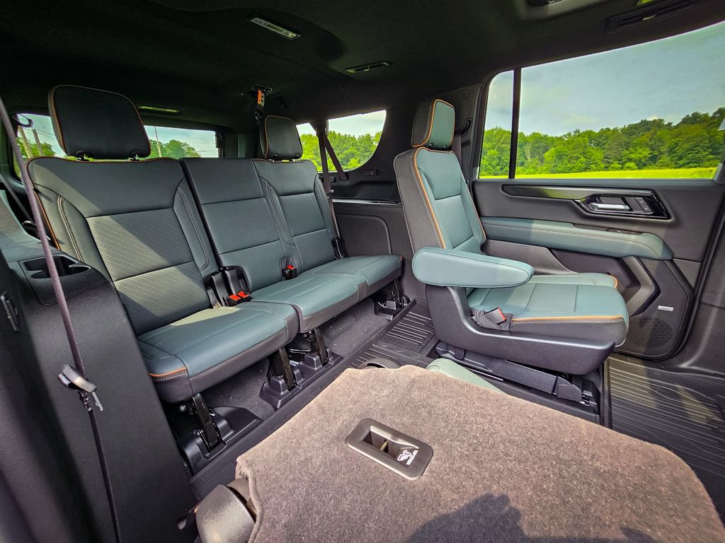 New 2026 GMC Yukon XL AT4 w/ AT4 Premium Plus Package AWD/4WD image 46