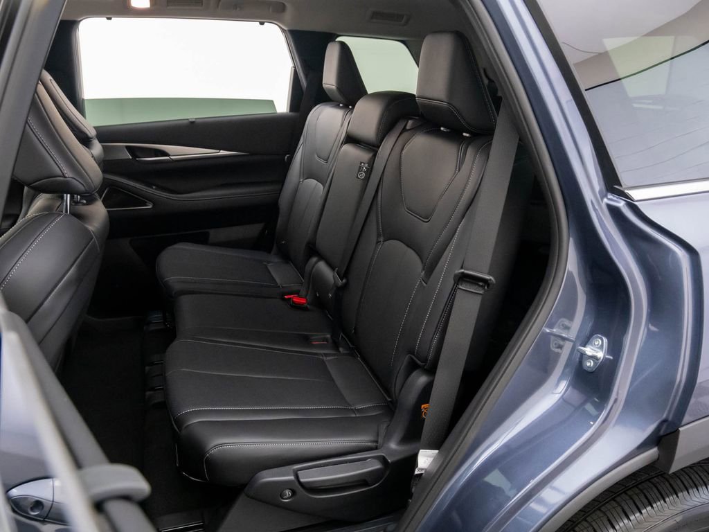 New 2026 INFINITI QX60 Luxe image 16