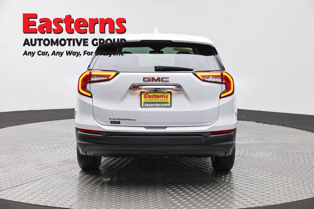 Used 2024 GMC Terrain SLE FWD image 6