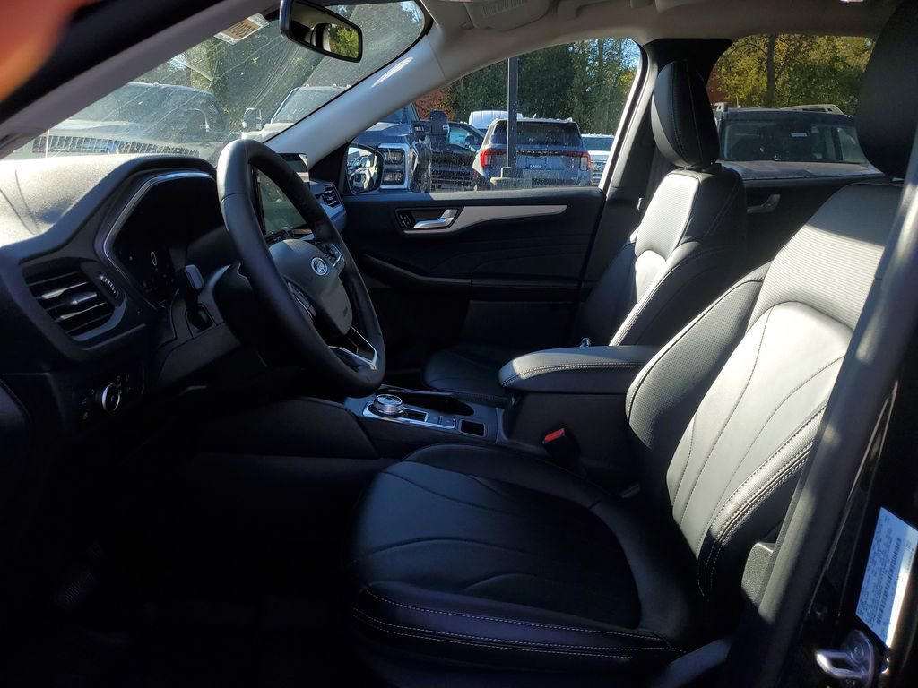 New 2026 Ford Escape SE w/ PHEV Premium Package image 8