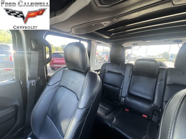Used 2024 Jeep Wrangler Unlimited Sahara w/ Technology Group AWD/4WD image 12