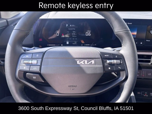 Used 2026 Kia Sportage EX FWD image 19