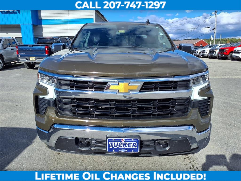 Used 2024 Chevrolet Silverado 1500 LT w/ Convenience Package II image 2