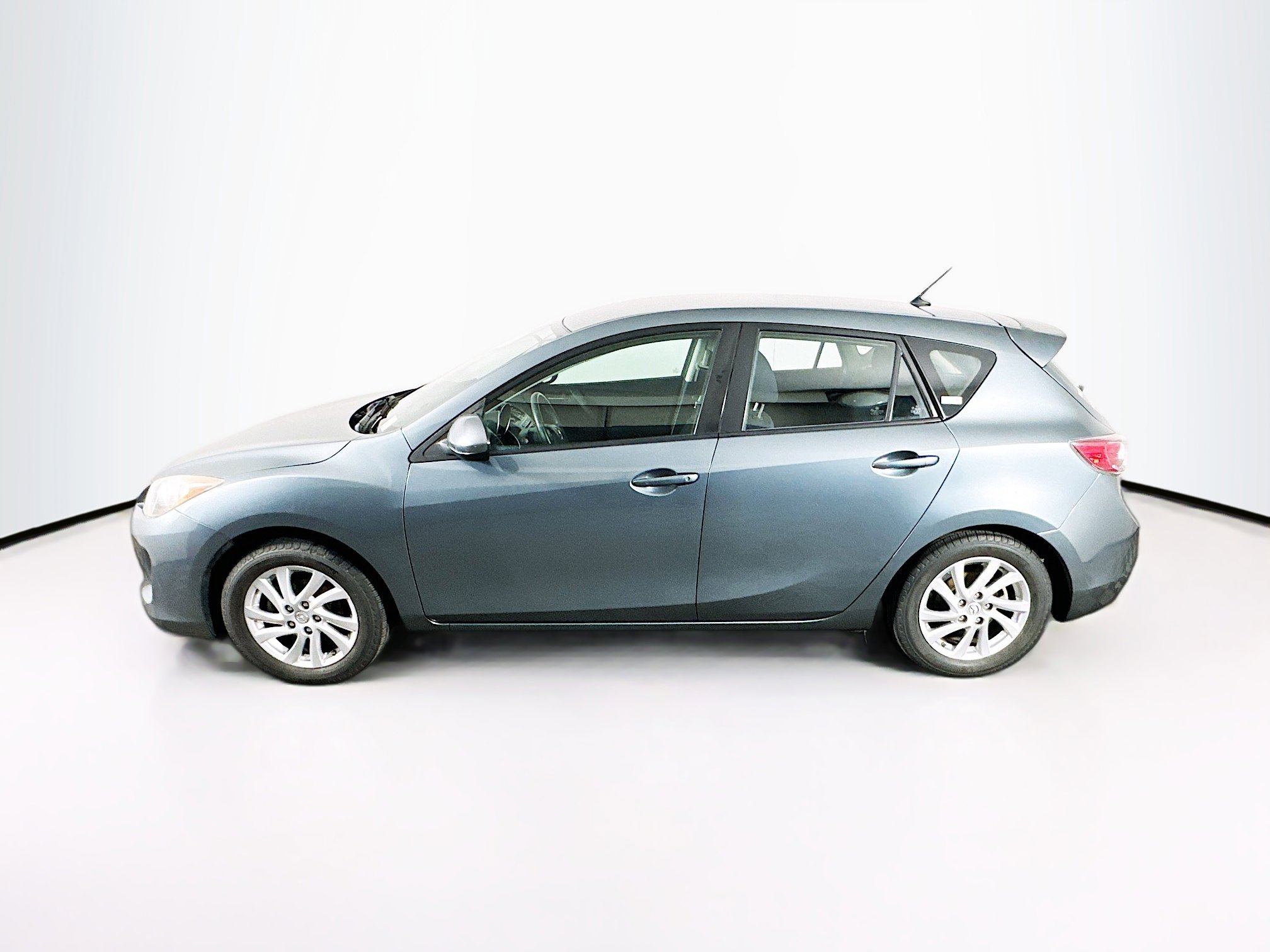 Used 2012 MAZDA MAZDA3 i Touring image 4