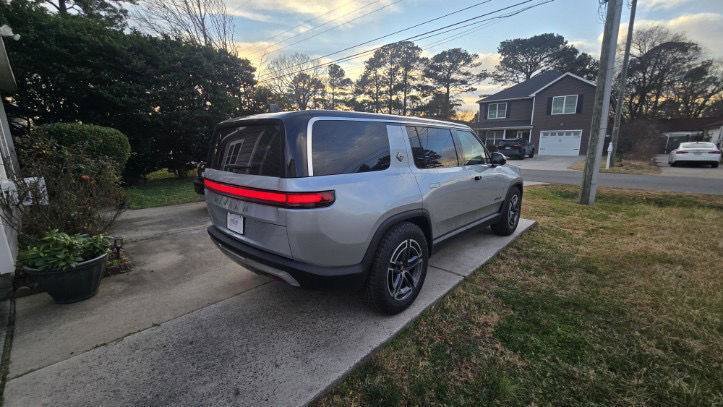 Used 2026 Rivian R1S Adventure AWD/4WD image 2