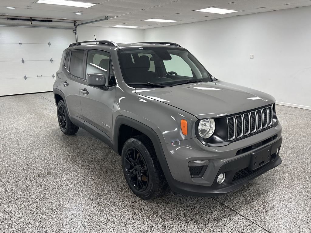 Used 2019 Jeep Renegade Latitude w/ Cold Weather Group image 2