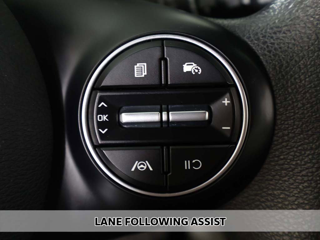 Used 2025 Kia Soul LX w/ LX Technology Package image 3