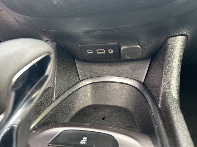 Used 2022 Chevrolet Malibu LT image 25