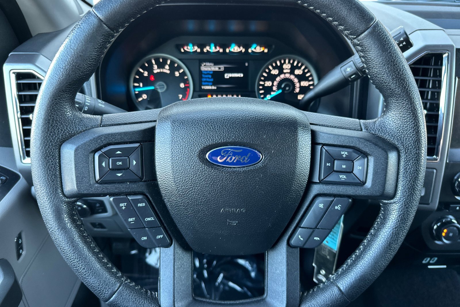 Used 2016 Ford F150 XLT w/ Equipment Group 302A Luxury image 22