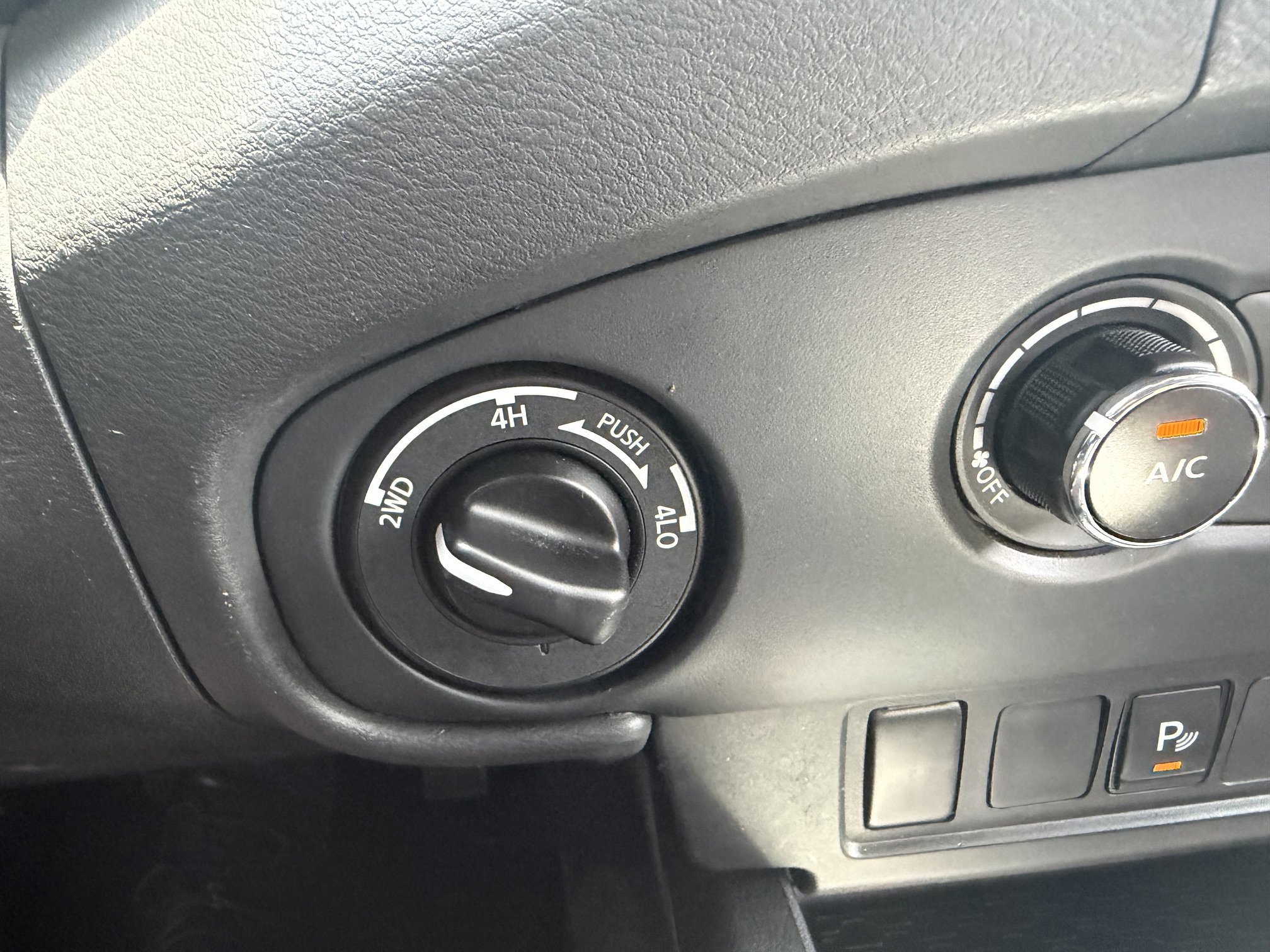 Used 2022 Nissan Frontier S w/ Technology Package AWD/4WD image 33