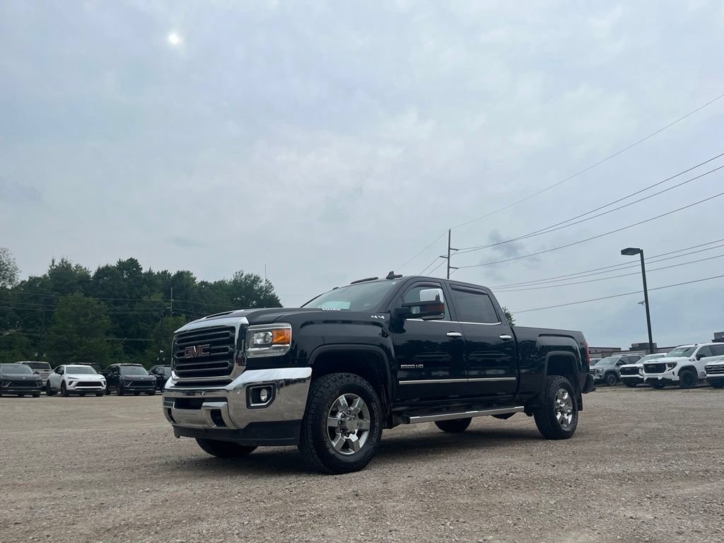 Used 2018 GMC Sierra 2500 SLT w/ Duramax Plus Package AWD/4WD image 2
