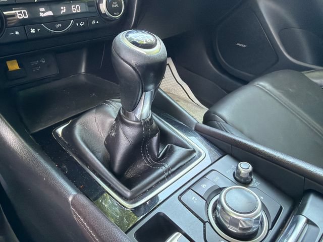 Used 2018 MAZDA MAZDA3 Touring FWD image 31