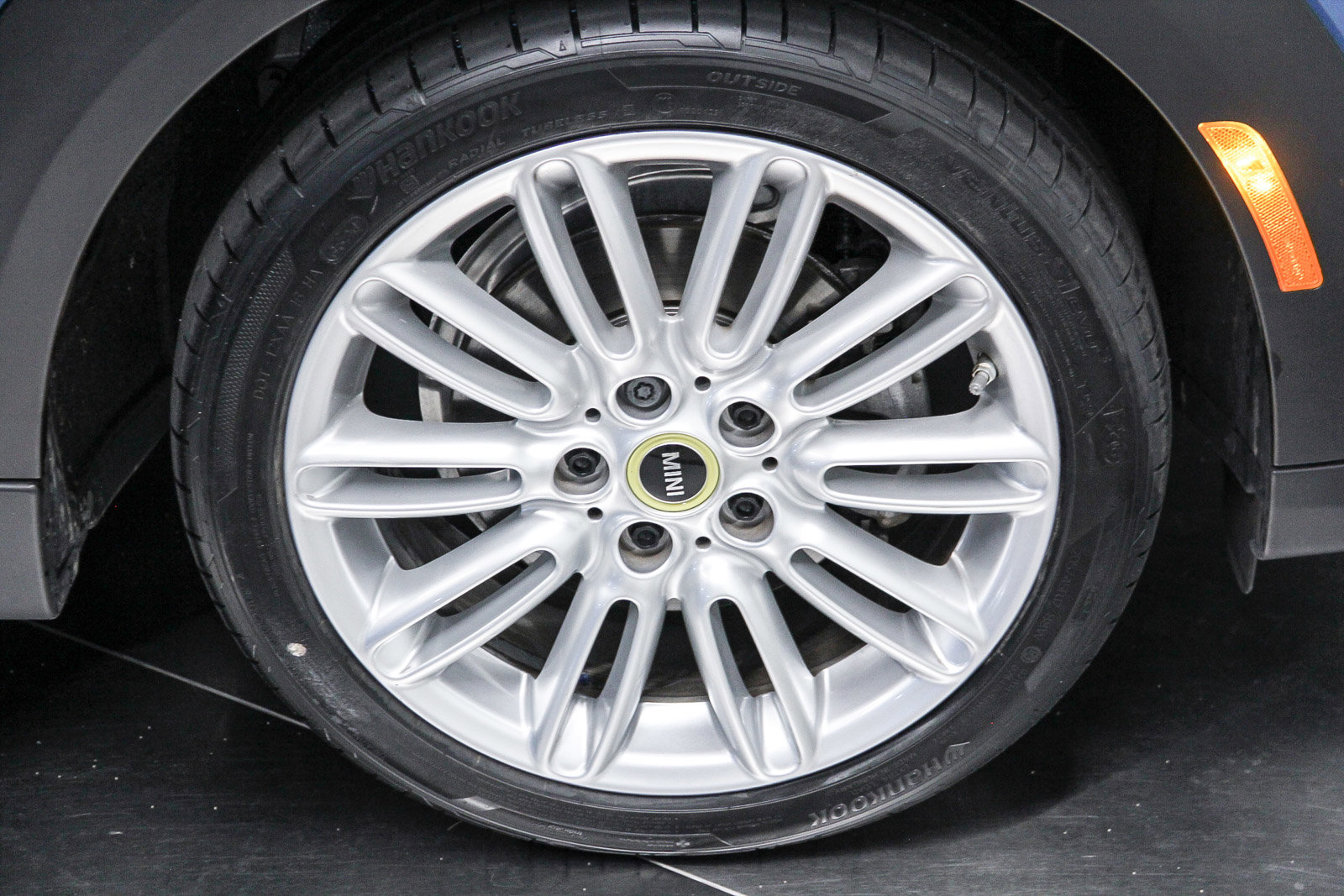 Certified 2024 MINI Cooper SE FWD image 9